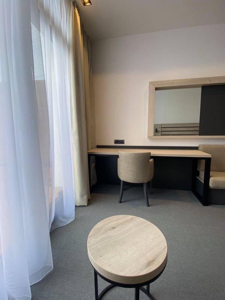 Super Seven Inn Belgrad Zimmer foto