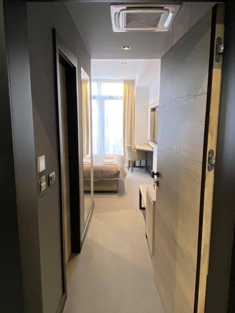 Super Seven Inn Belgrad Zimmer foto
